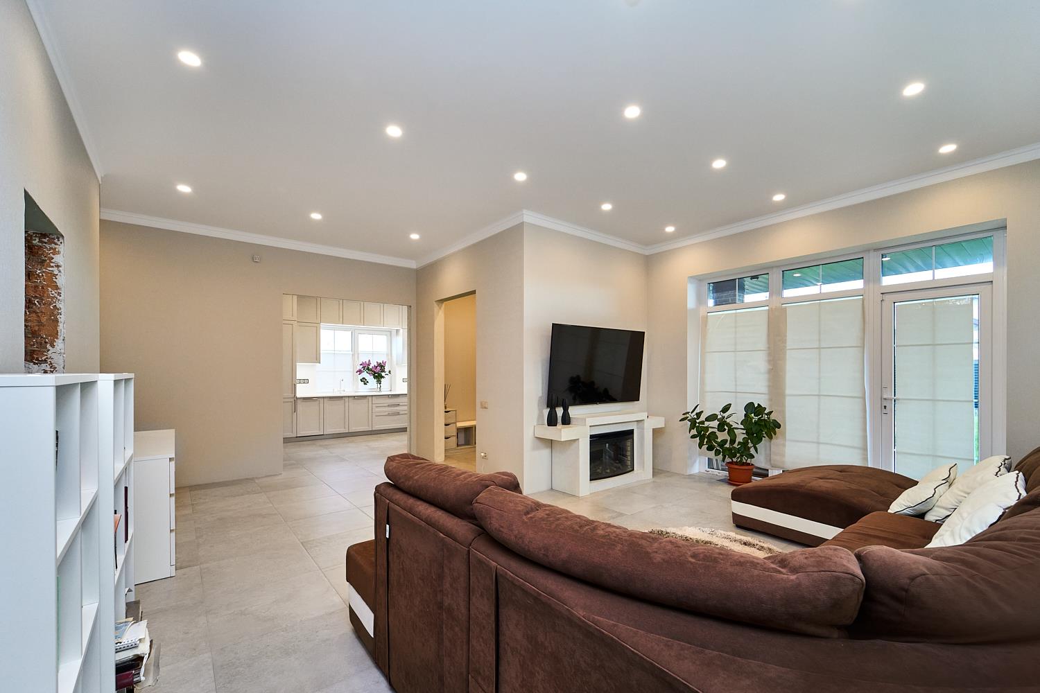 Фото №4: Дом 200 м² + 8 сот. - Краснодар, Прикубанский внутригородской округ, мкр. 2-я Площадка, ул. Н.Э. Гаджимагомедова