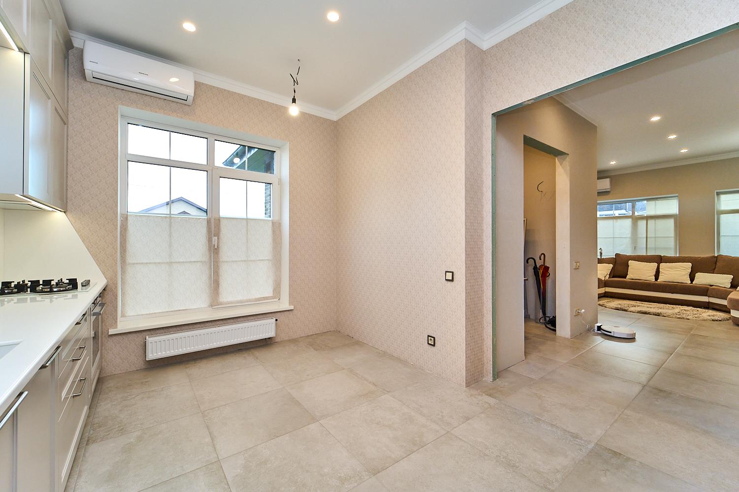 Фото №2: Дом 200 м² + 8 сот. - Краснодар, Прикубанский внутригородской округ, мкр. 2-я Площадка, ул. Н.Э. Гаджимагомедова