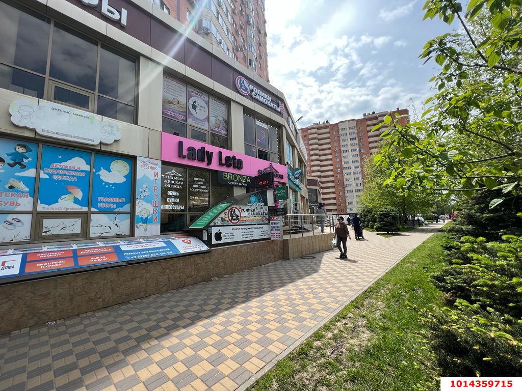 Фото №2: Торговое помещение 157 м² - Краснодар, жилой комплекс Смоленский, ул. Восточно-Кругликовская, 30