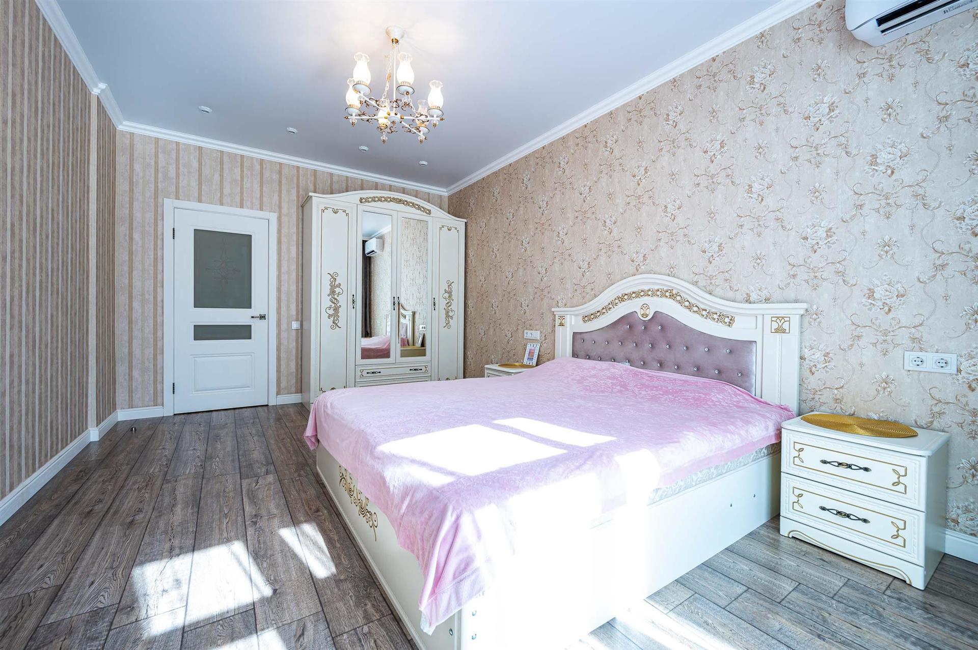 Фото №2: 1-комнатная квартира 44 м² - Краснодар, Прикубанский внутригородской округ, Фестивальный, ЖК Екатеринодар, мкр. Солнечный, ул. Памяти Чернобыльцев, 1