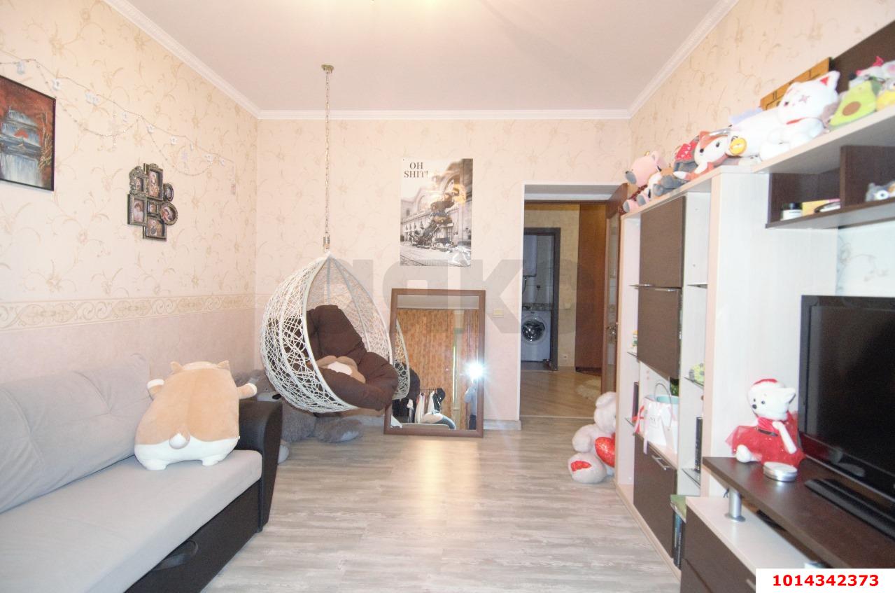 Фото №3: 2-комнатная квартира 83 м² - Краснодар, Камвольно-суконный Комбинат, ул. Камвольная, 1/1