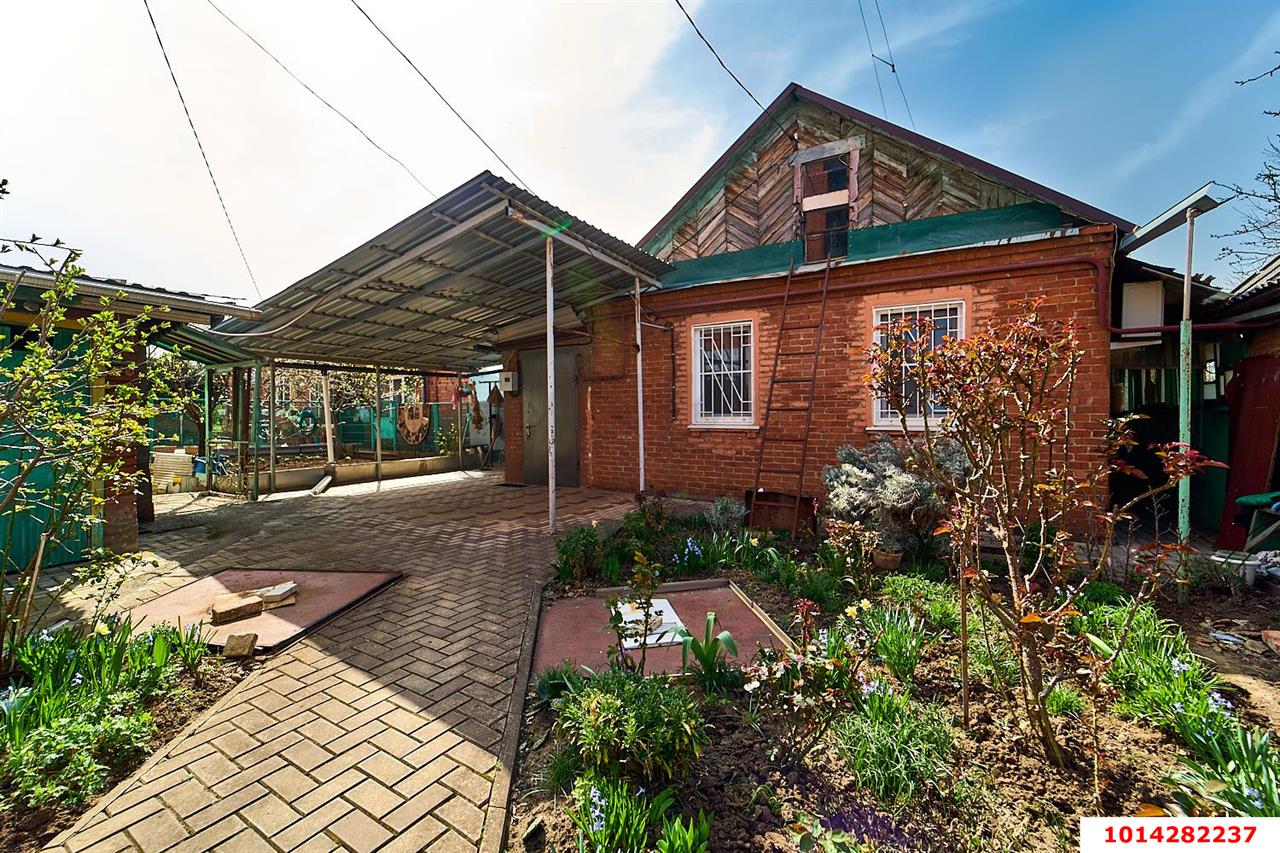 Фото №1: Дом 70 м² + 3.2 сот. - Краснодар, Центральный внутригородской округ, мкр. Дубинка, ул. Ковтюха, 73