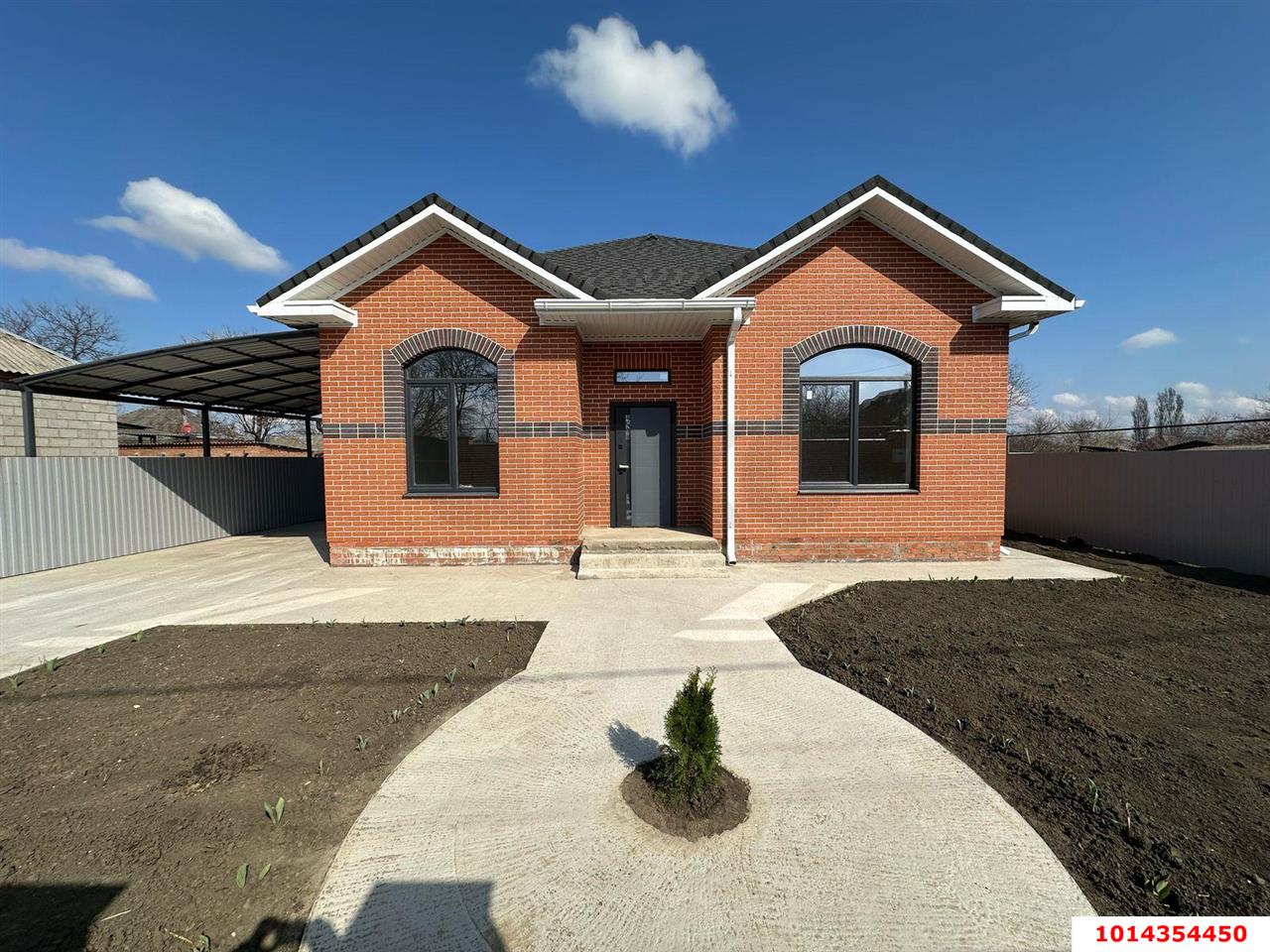 Фото №1: Дом 95 м² + 5.7 сот. - Новомышастовская, ул. Комсомольская, 19