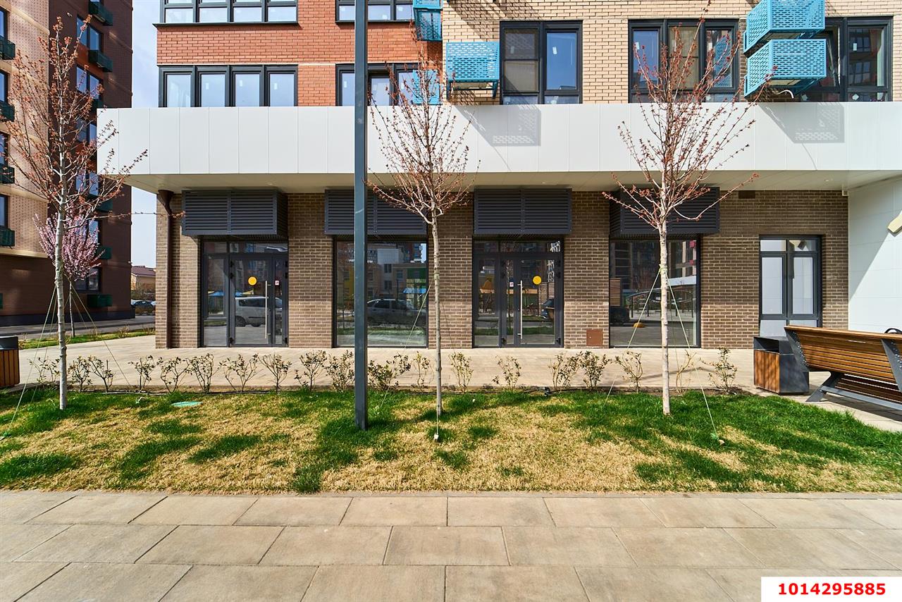 Фото №3: Коммерция 276 м² - Знаменский, Карасунский внутригородской округ, мкр. Родные Просторы, ул. Природная, 10Бк2