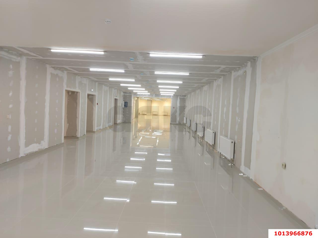 Фото №2: Торговое помещение 550 м² - Краснодар, Западный внутригородской округ, ул. Северная, 281