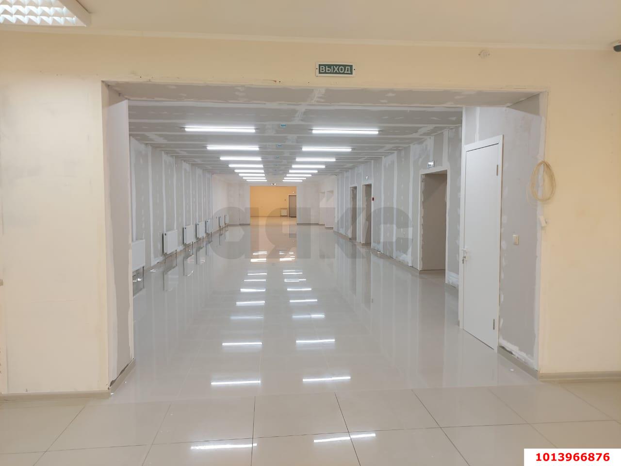 Фото №3: Торговое помещение 550 м² - Краснодар, Западный внутригородской округ, ул. Северная, 281