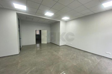 Фото №4: Торговое помещение 74 м² - Краснодар, мкр. Западный внутригородской округ, ул. имени Дзержинского, 8