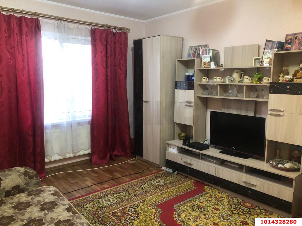 Фото №1: 2-комнатная квартира 68 м² - Краснодар, Молодёжный, ул. 3-я Целиноградская, 2