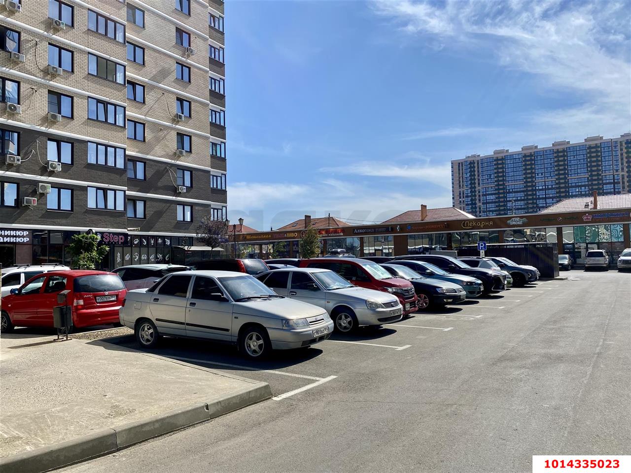 Фото №2: Торговое помещение 59 м² - Краснодар, жилой комплекс Дружный, ул. Адмирала Серебрякова, 3/1