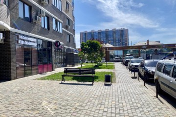 Фото №5: Торговое помещение 59 м² - Краснодар, мкр. жилой комплекс Дружный, ул. Адмирала Серебрякова, 3/1