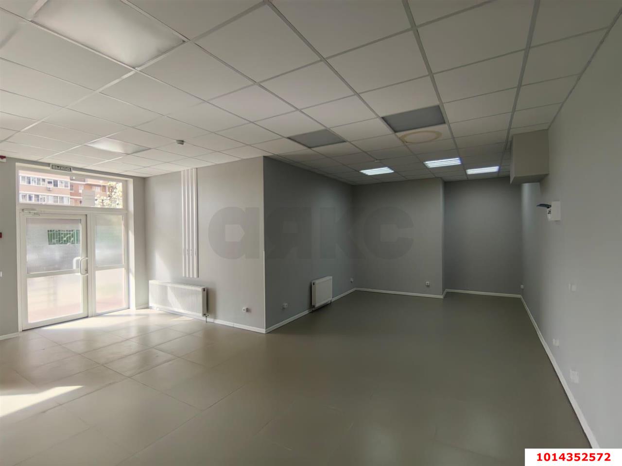 Фото №3: Офисное помещение 54 м² - Краснодар, жилой комплекс Премьера, ул. Автолюбителей, 1/7к3