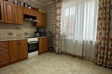 Фото №1: 2-комнатная квартира 60 м² - Краснодар, мкр. Музыкальный, ул. Ангарская, 1/6