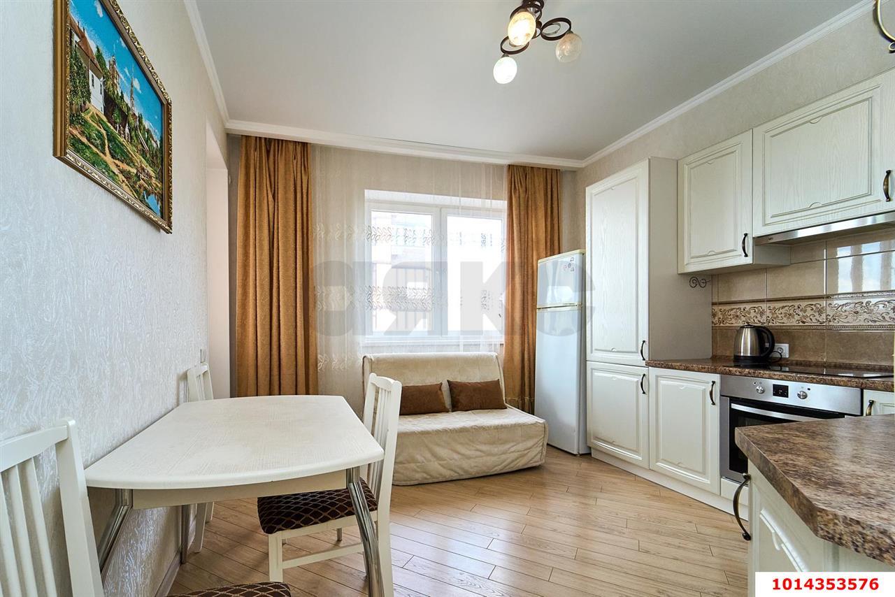 Фото №3: 2-комнатная квартира 74 м² - Краснодар, Центральный, ул. Октябрьская, 181/2к2