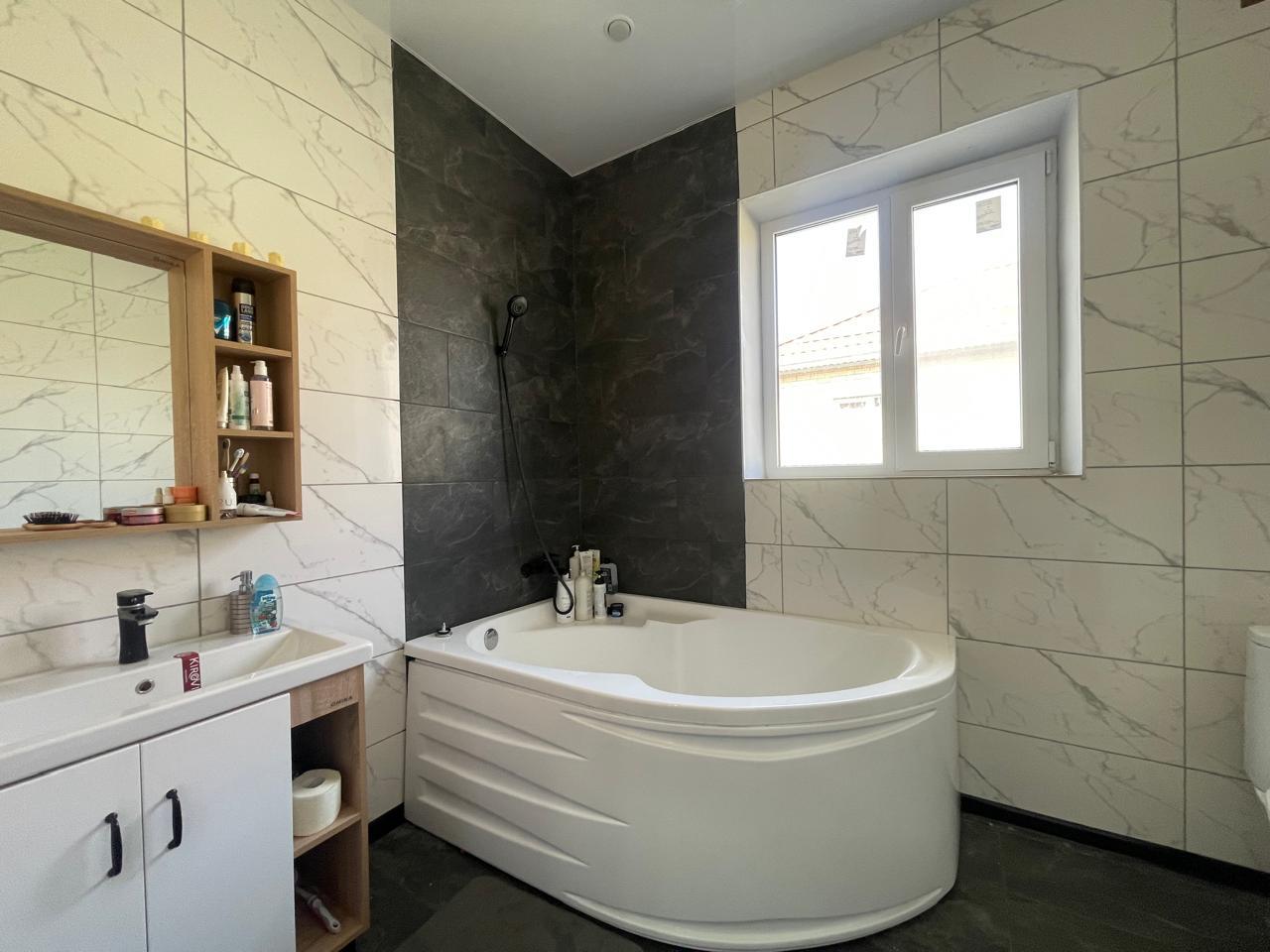 Фото №9: Дом 73 м² + 3.3 сот. - Южный, п. коттеджный  Южная столица, ул. Волжская, 6