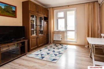 Фото №1: 1-комнатная квартира 44 м² - Краснодар, мкр. Новый, ул. 9-я Тихая, 5