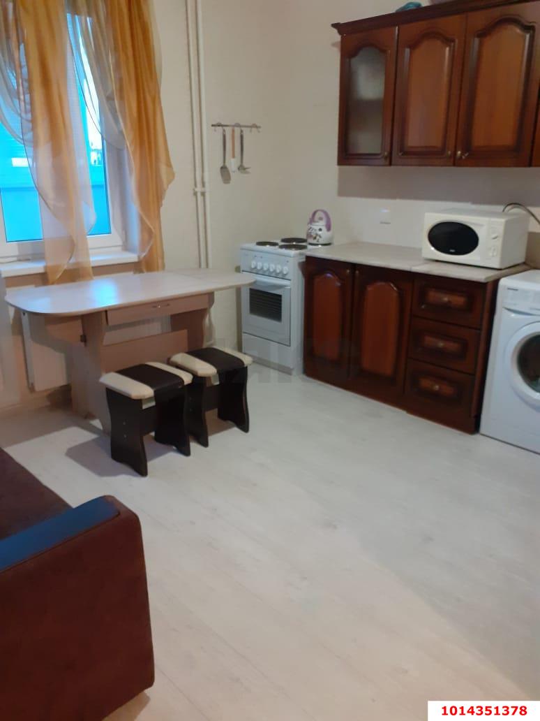 Фото №2: 1-комнатная квартира 40 м² - Краснодар, жилой комплекс Квартал № 6, ул. имени Героя Советского Союза Якова Кобзаря, 2
