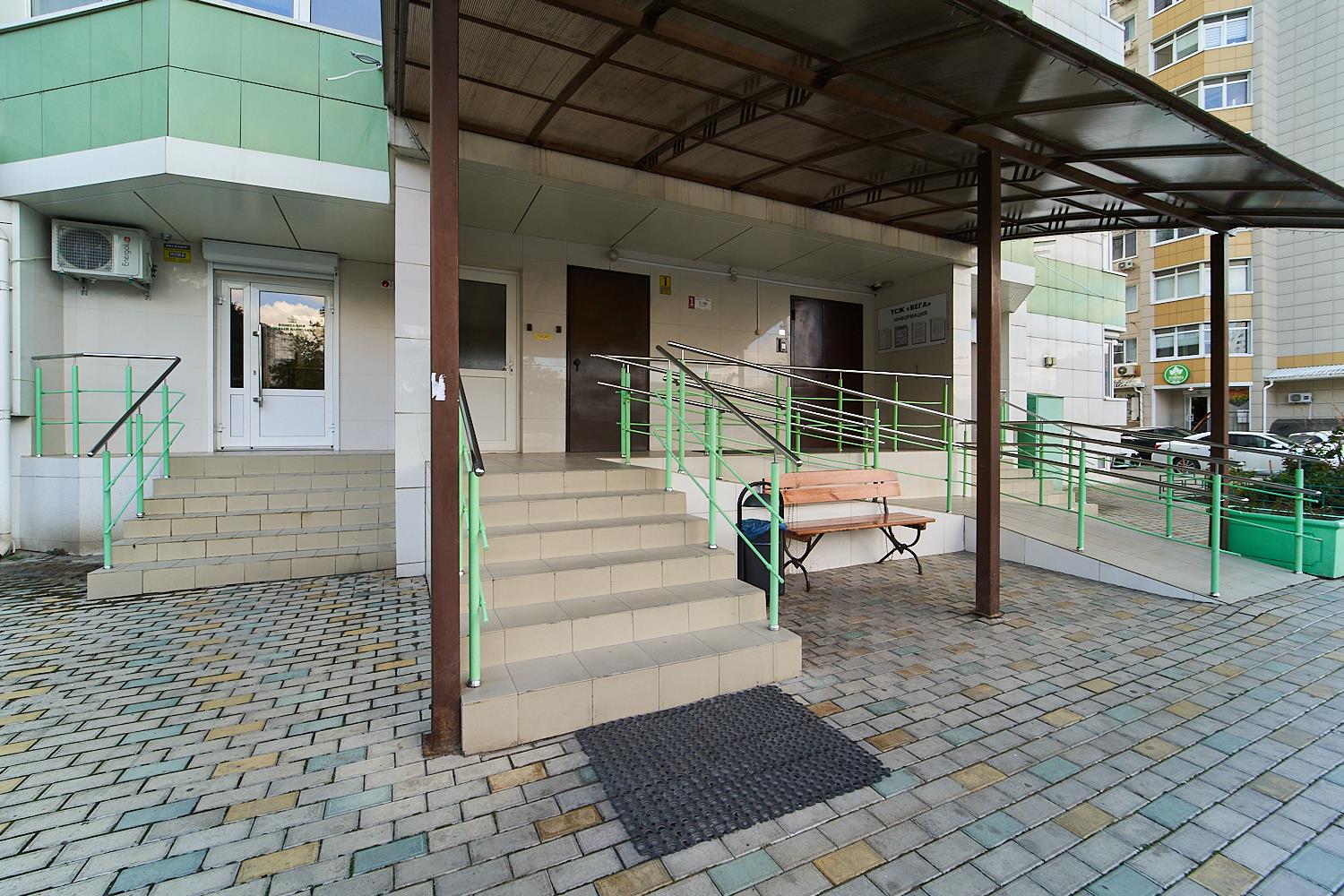 Фото №2: 2-комнатная квартира 80 м² - Краснодар, Школьный, Прикубанский внутригородской округ, мкр. Круглик, ул. Филатова, 19/2