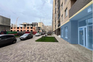 Фото №3: Торговое помещение 66 м² - Краснодар, мкр. жилой комплекс Дыхание, ул. Лётчика Позднякова, 2к22