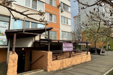 Фото №2: Торговое помещение 11 м² - Краснодар, мкр. Восточно-Кругликовский, ул. Черкасская, 129