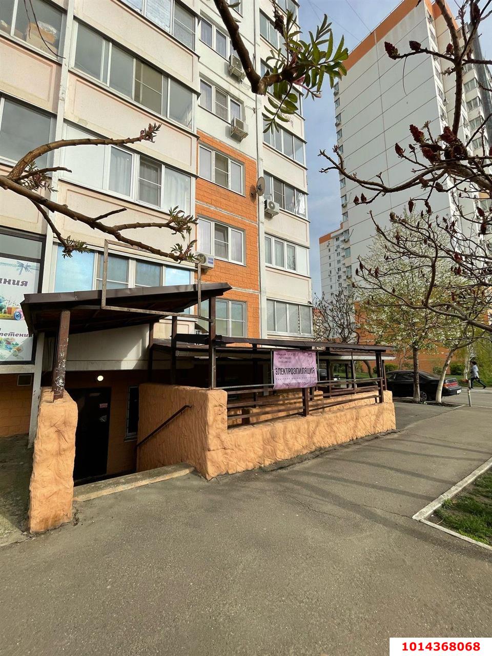 Фото №2: Торговое помещение 11 м² - Краснодар, Восточно-Кругликовский, ул. Черкасская, 129