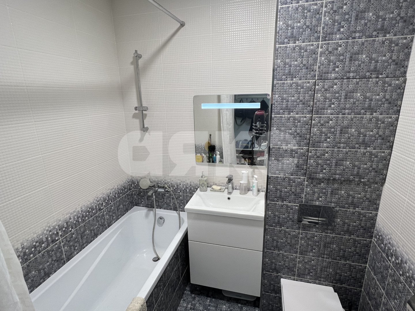 Фото №7: 1-комнатная квартира 40 м² - Волгоград, 131-й, ул. Расула Гамзатова, 7