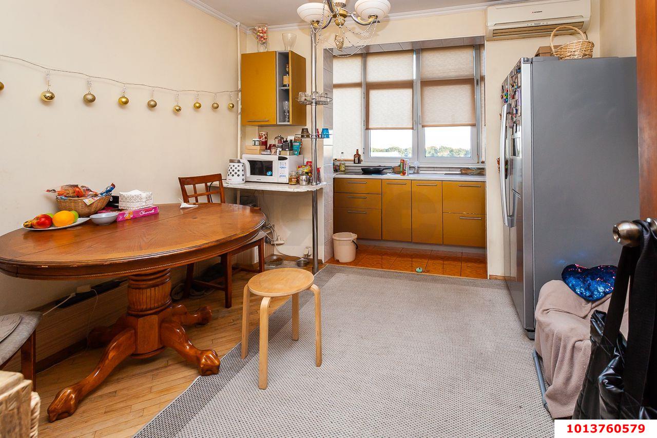 Фото №1: 3-комнатная квартира 77 м² - Краснодар, Прикубанский внутригородской округ, Круглик, мкр. Школьный, ул. Школьная, 17