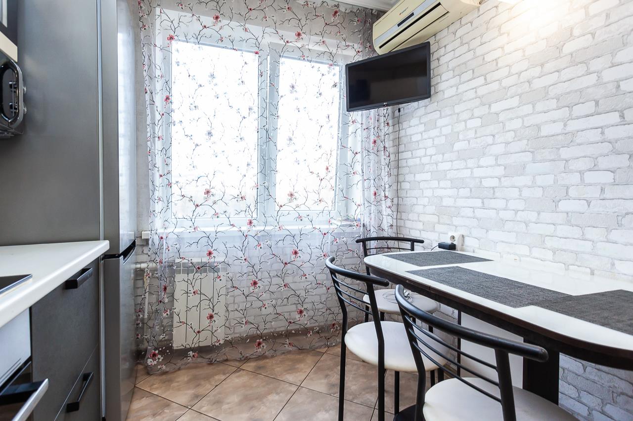 Фото №6: 3-комнатная квартира 67 м² - Краснодар, Прикубанский внутригородской округ, мкр. Краевая Клиническая Больница, ул. имени 40-летия Победы, 67