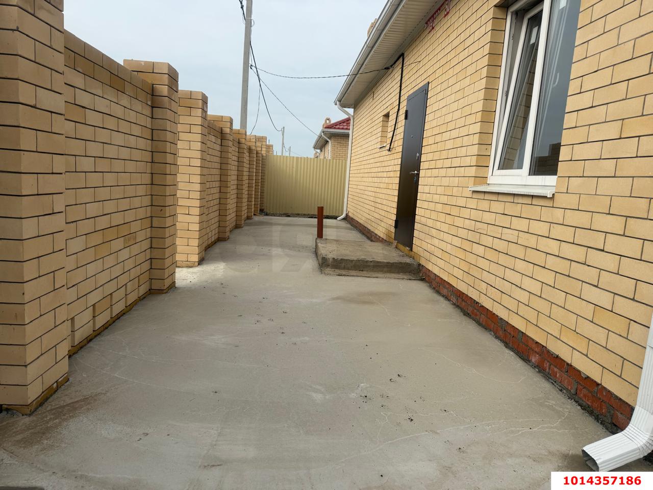 Фото №1: Дом 71 м² + 3 сот. - Южный, п. коттеджный  Южная столица