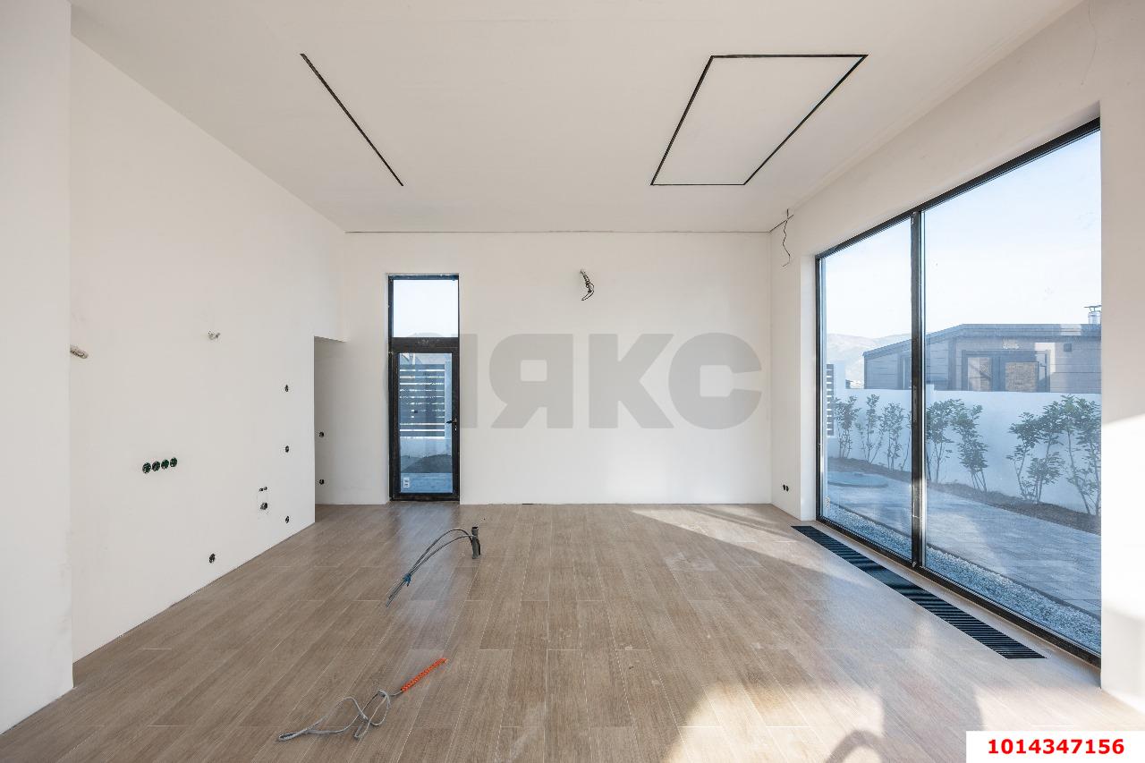 Фото №1: Дом 227 м² + 4.35 сот. - Геленджик, ул. Конечная, 5