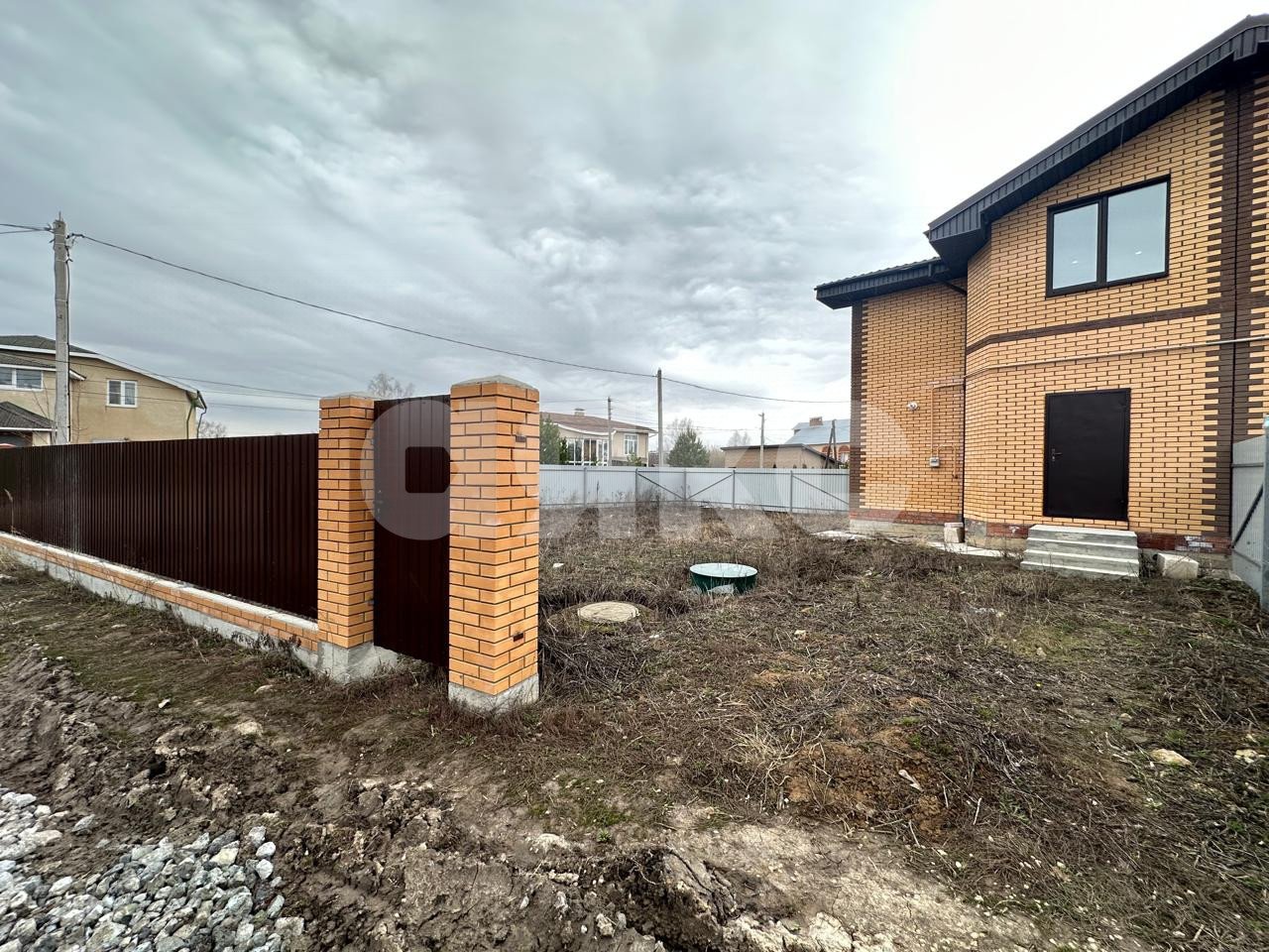 Фото №2: Дуплекс 90 м² + 4 сот. - Петровский, Привокзальный территориальный округ, пр-д Тульский, 40