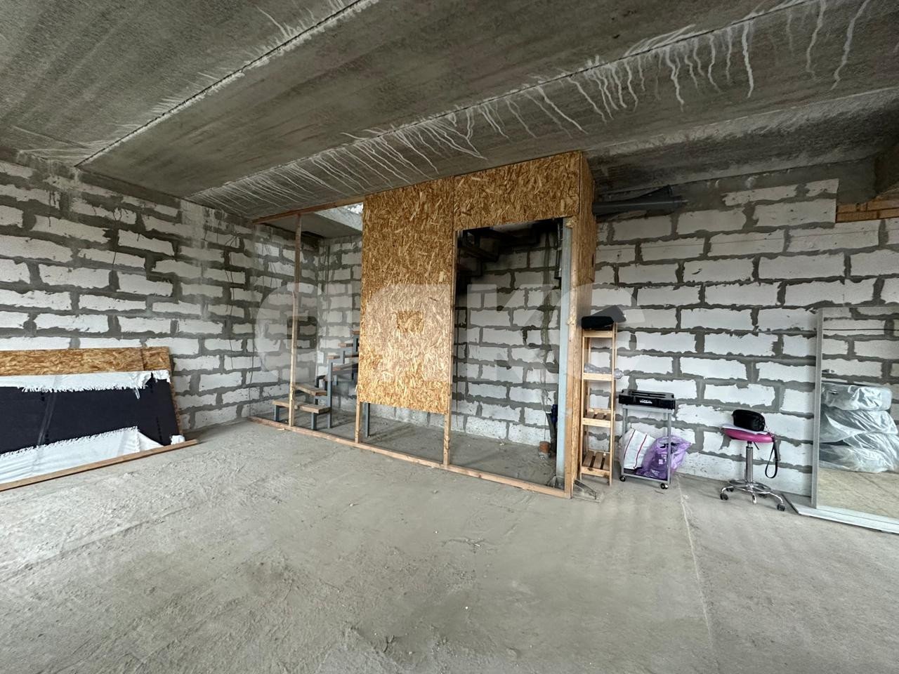 Фото №8: Дуплекс 90 м² + 4 сот. - Петровский, Привокзальный территориальный округ, пр-д Тульский, 40