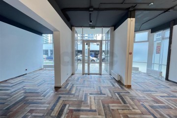 Фото №2: Торговое помещение 91 м² - Краснодар, мкр. жилой комплекс Дружный, б-р Адмиралтейский, 3к2