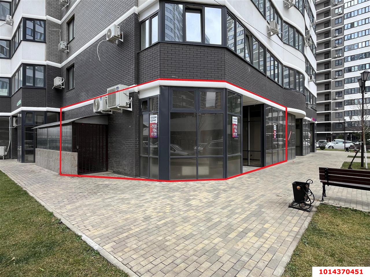 Фото №2: Торговое помещение 91 м² - Краснодар, жилой комплекс Дружный, б-р Адмиралтейский, 3к2
