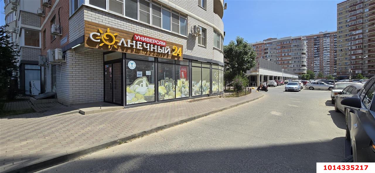 Фото №2: Торговое помещение 146 м² - Краснодар, жилой комплекс Инсити, ул. Командорская, 5/1