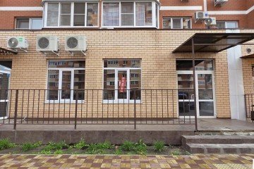 Фото №1: Торговое помещение 90 м² - Краснодар, мкр. жилой комплекс Абрикос, ул. 5-я Дорожная, 68к2
