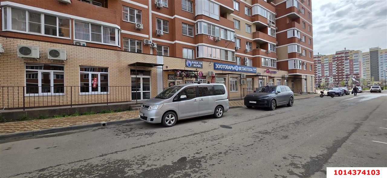Фото №3: Торговое помещение 90 м² - Краснодар, жилой комплекс Абрикос, ул. 5-я Дорожная, 68к2