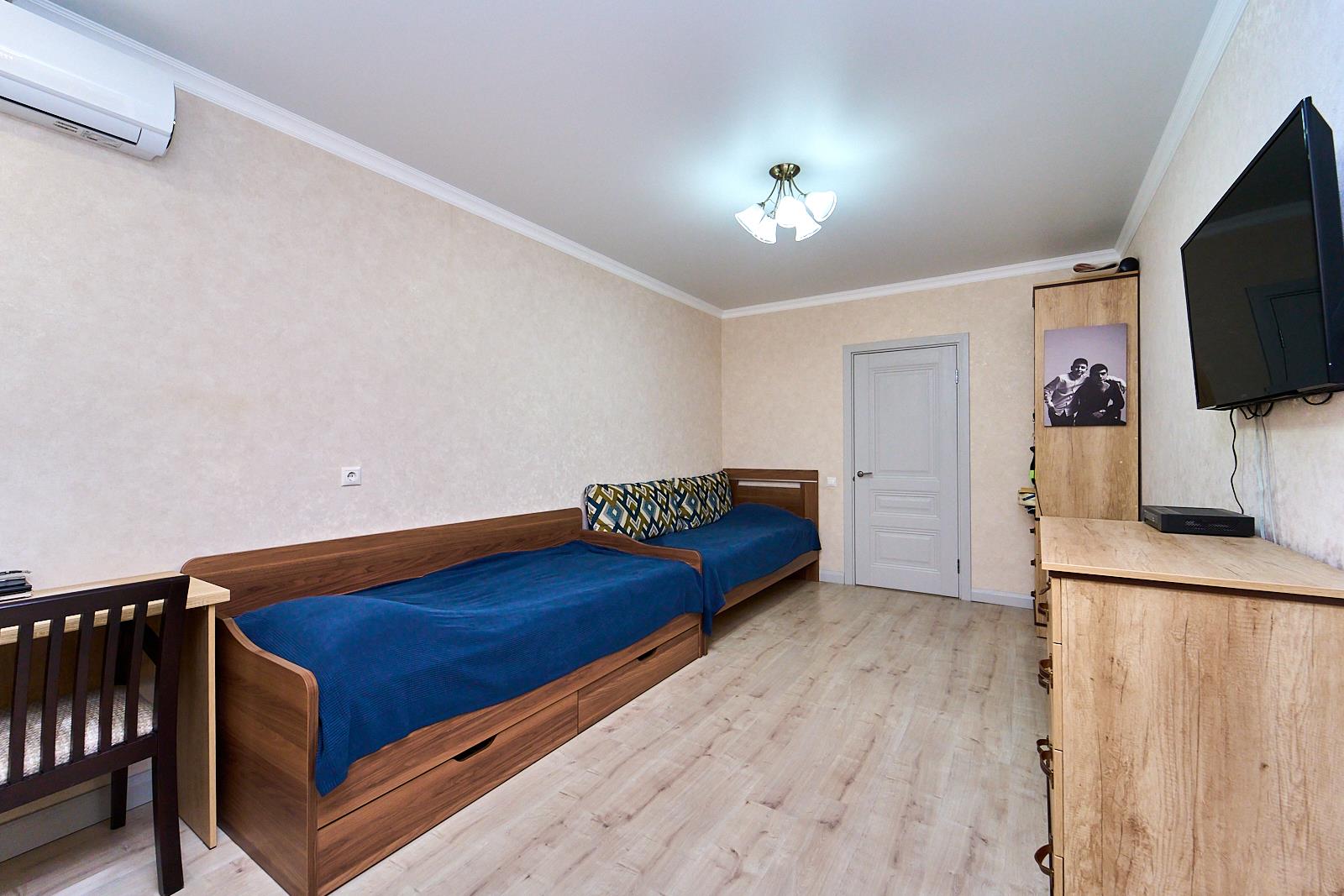 Фото №12: 2-комнатная квартира 81 м² - Краснодар, Западный внутригородской округ, мкр. Юбилейный, ул. Думенко, 21