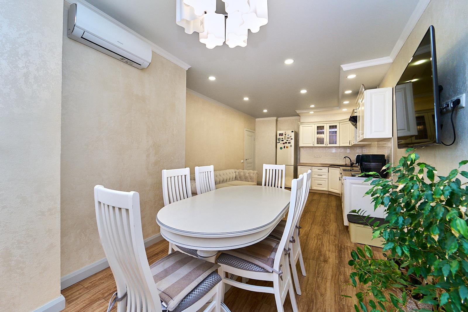 Фото №3: 2-комнатная квартира 81 м² - Краснодар, Западный внутригородской округ, мкр. Юбилейный, ул. Думенко, 21