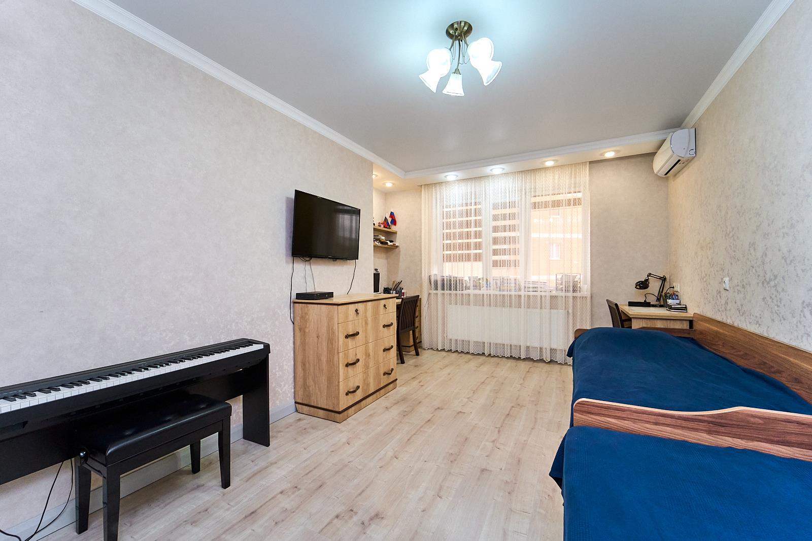 Фото №13: 2-комнатная квартира 81 м² - Краснодар, Западный внутригородской округ, мкр. Юбилейный, ул. Думенко, 21