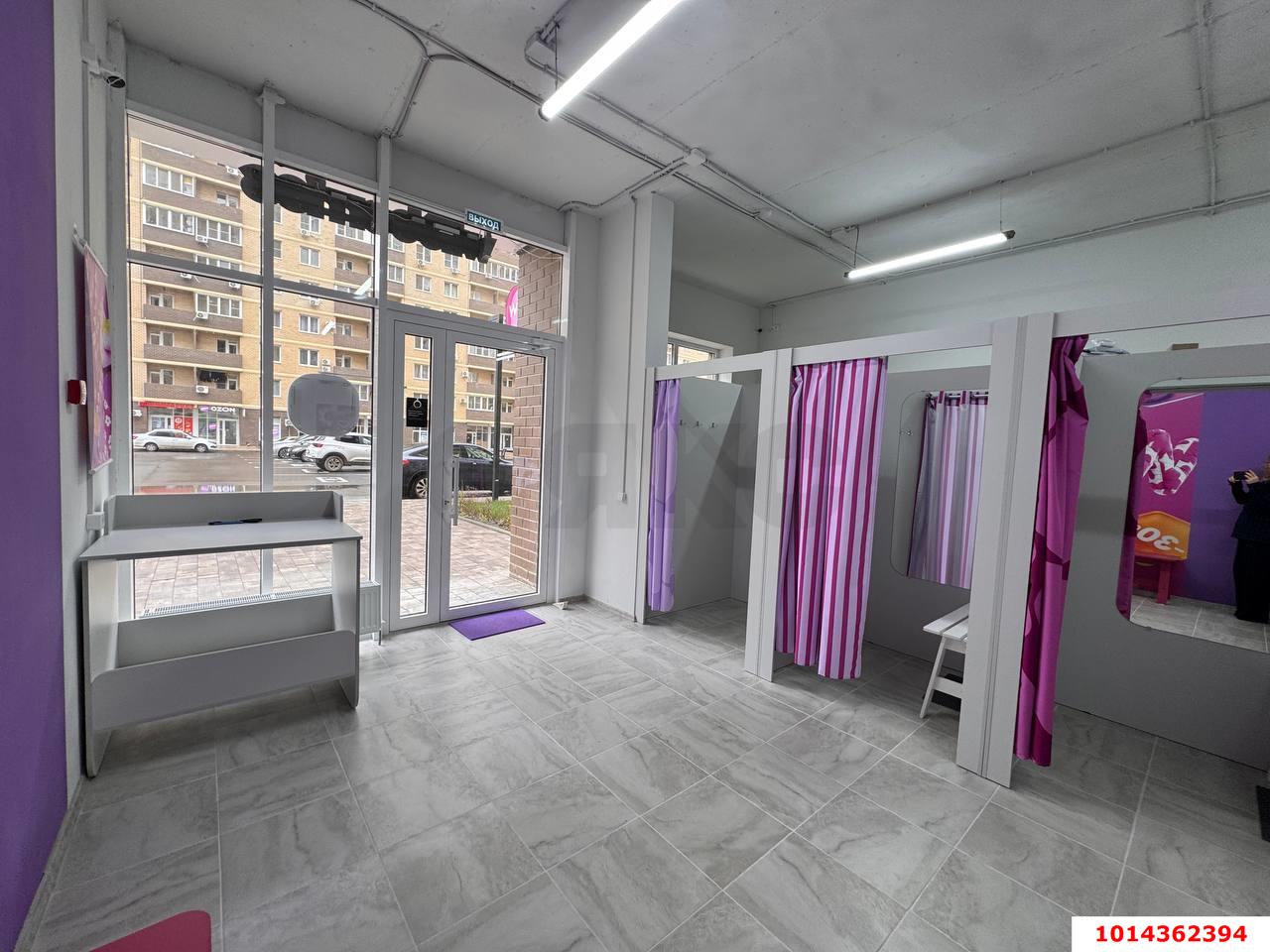 Фото №6: Торговое помещение 43 м² - Краснодар, Прикубанский внутригородской округ, мкр. жилой комплекс Дыхание, ул. Лётчика Позднякова, 2к25