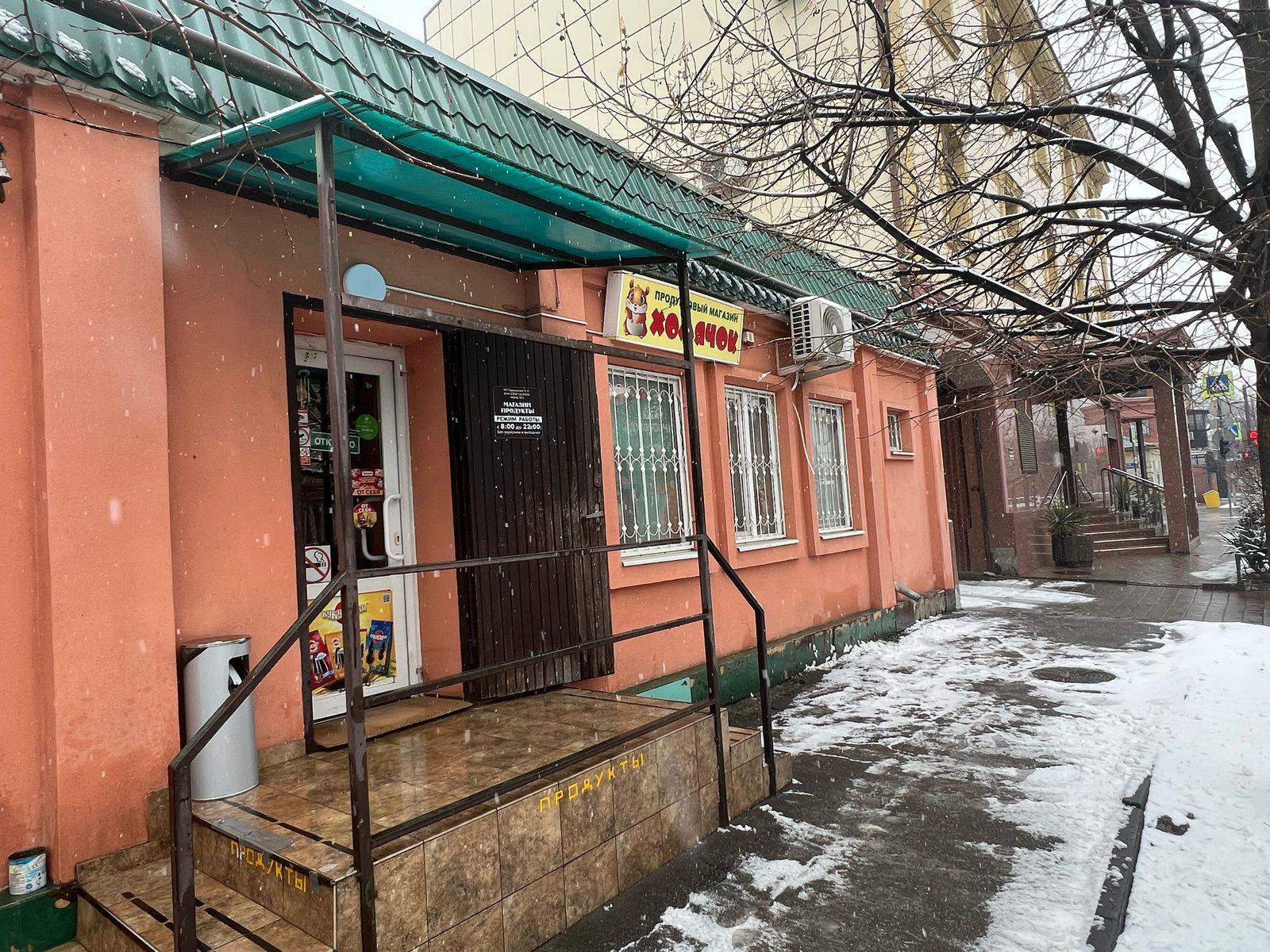 Фото №2: Коммерция 45 м² - Краснодар, Центральный внутригородской округ, мкр. Центральный, ул. Янковского, 33