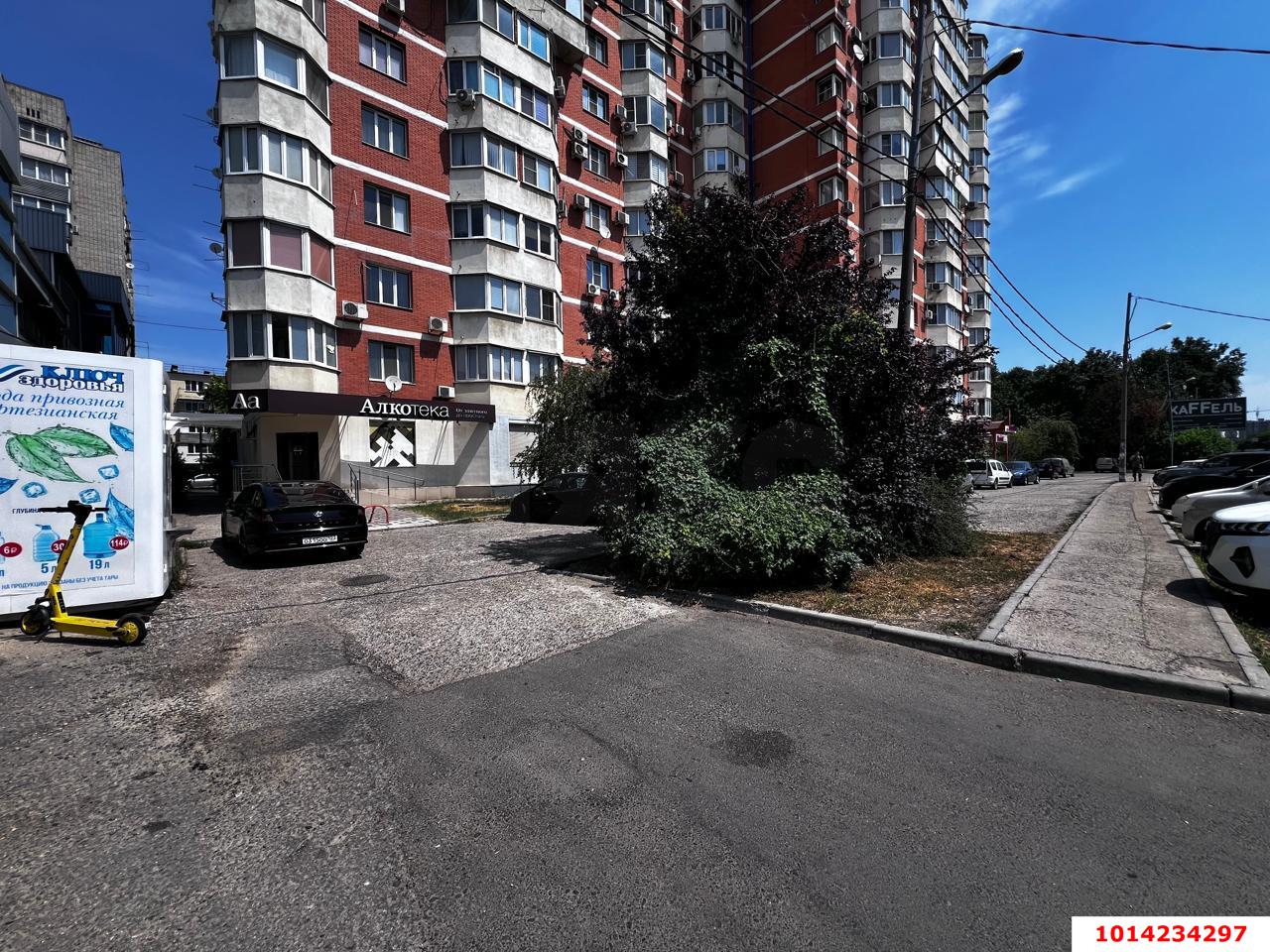 Фото №2: Торговое помещение 187 м² - Краснодар, Хлопчато-бумажный Комбинат, ул. Уральская, 13