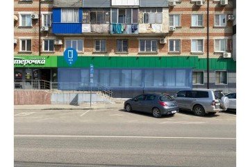 Фото №2: Торговое помещение 180 м² - Яблоновский, ул. Титова, 68
