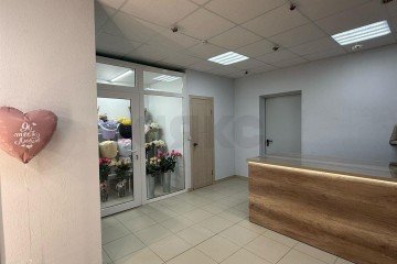 Фото №4: Торговое помещение 32 м² - Краснодар, мкр. Черёмушки, ул. Новороссийская, 90/2