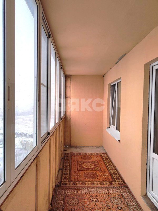 Фото №2: 3-комнатная квартира 74 м² - Волгоград, жилой комплекс Янтарный Город, ул. Маршала Воронова, 18
