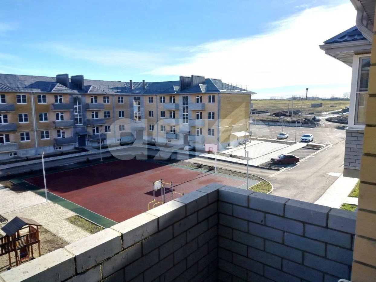 Фото №1: 2-комнатная квартира 59 м² - Кореновск, 10-й, ул. Таманская, 3к1