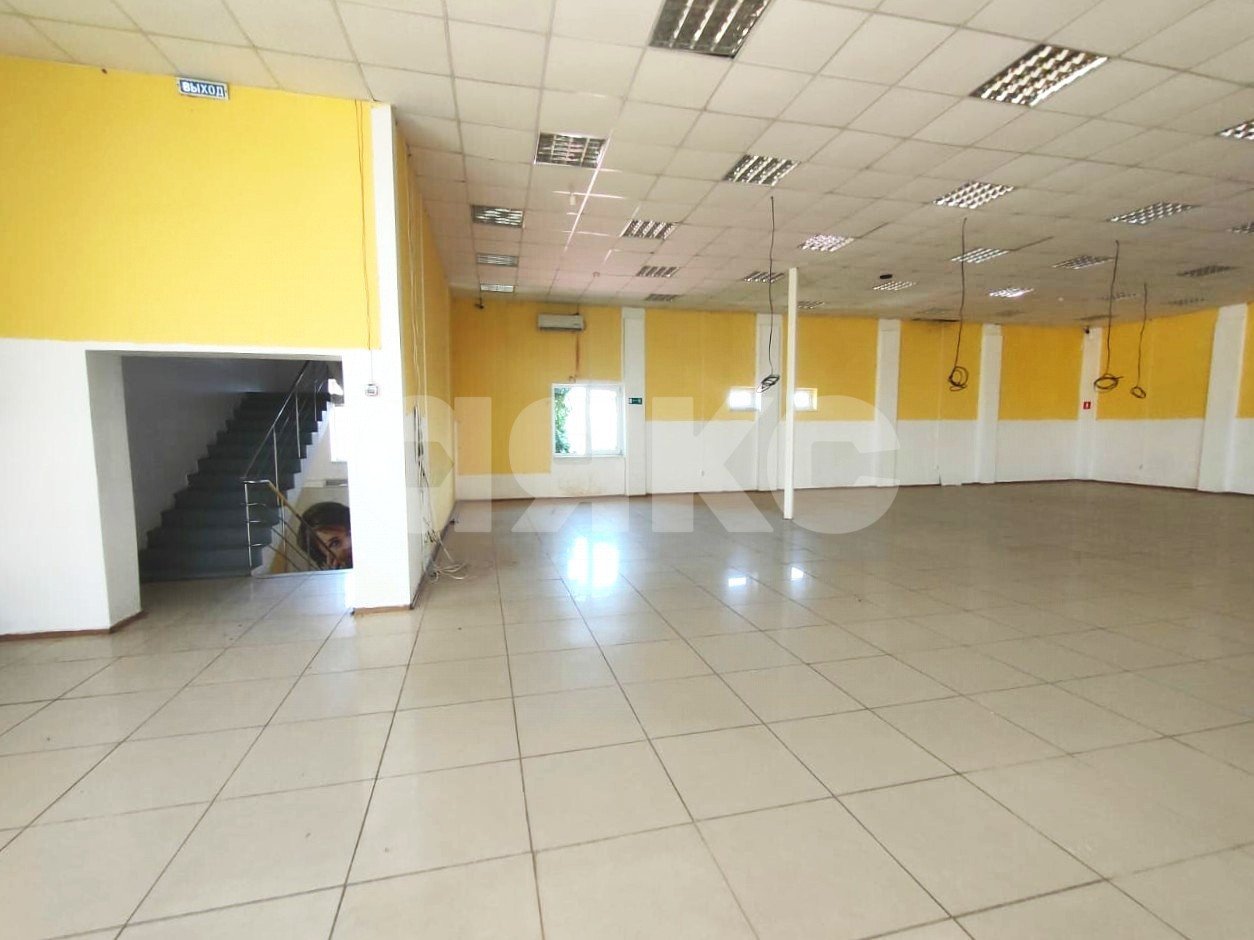 Фото №6: Коммерция 715 м² - Кореновск, 2-й квартал, ул. Красная, 57