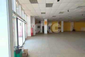Фото №2: Коммерция 715 м² - Кореновск, мкр. 2-й квартал, ул. Красная, 57