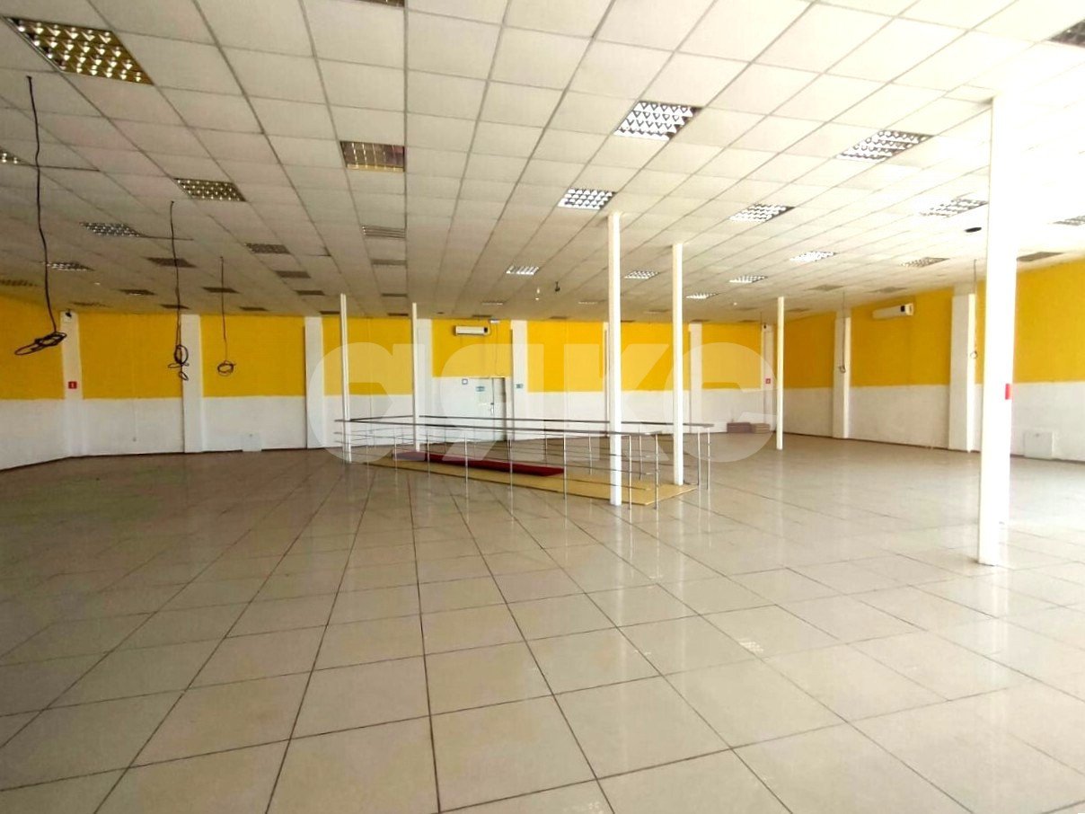 Фото №4: Коммерция 715 м² - Кореновск, 2-й квартал, ул. Красная, 57