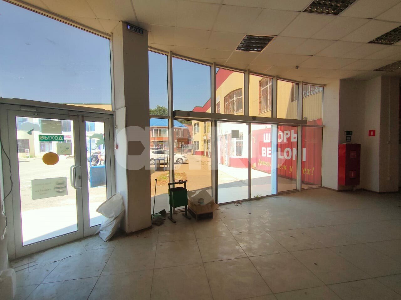 Фото №11: Коммерция 715 м² - Кореновск, 2-й квартал, ул. Красная, 57